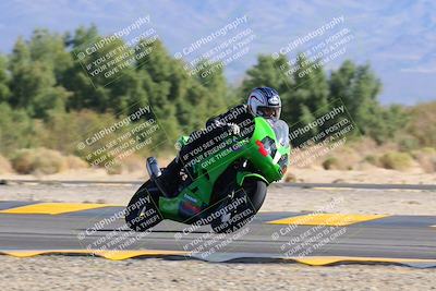 media/Nov-06-2022-SoCal Trackdays (Sun) [[208d2ccc26]]/Turn 7 Set 2 (1050am)/